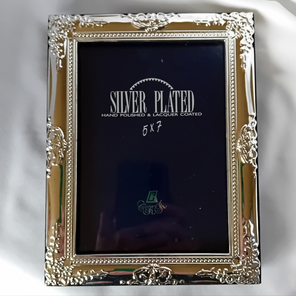 Silver Plated Decorative Photo Frame 5×7 - Elegance